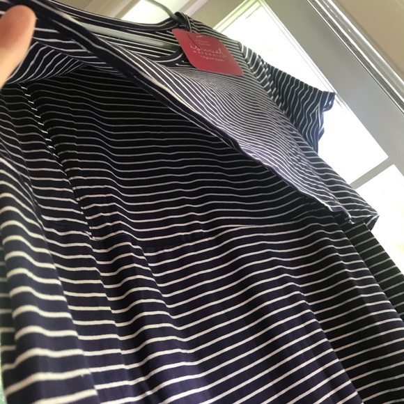 Brand new maternity/nursing top - Picture 5 of 5